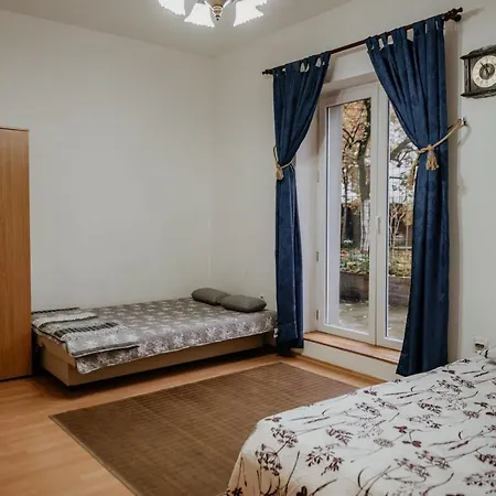 Apartman Sqare23 公寓 图兹拉