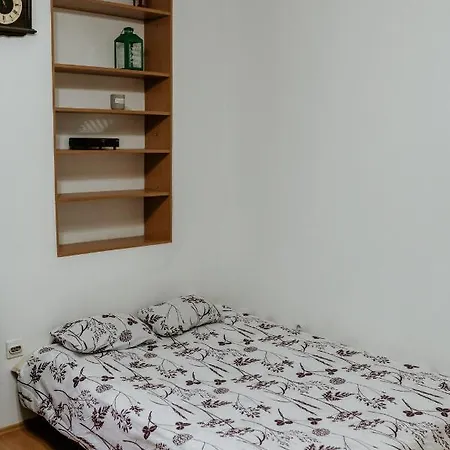 公寓 Apartman Sqare23 图兹拉